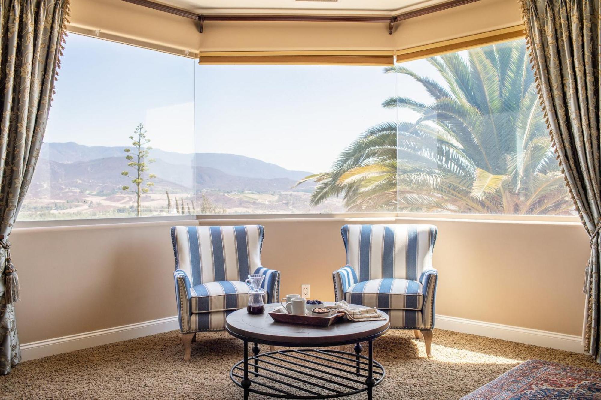 Sangiovese By Avantstay Spectacular Estate W Pool Hot Tub Putting Green تيميكولا، ريفيرسيدي، كاليفورنيا المظهر الخارجي الصورة